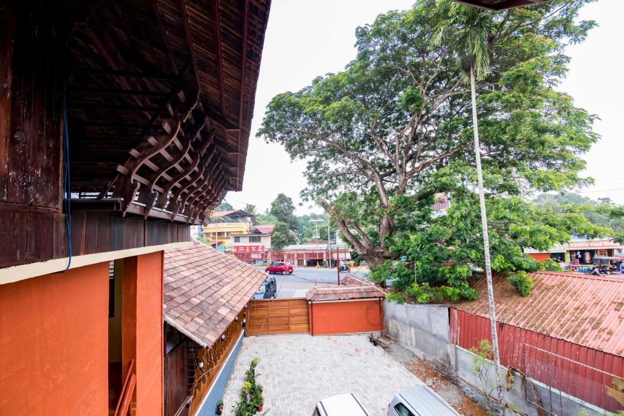 Jk Lodge Kottayam Exteriör bild